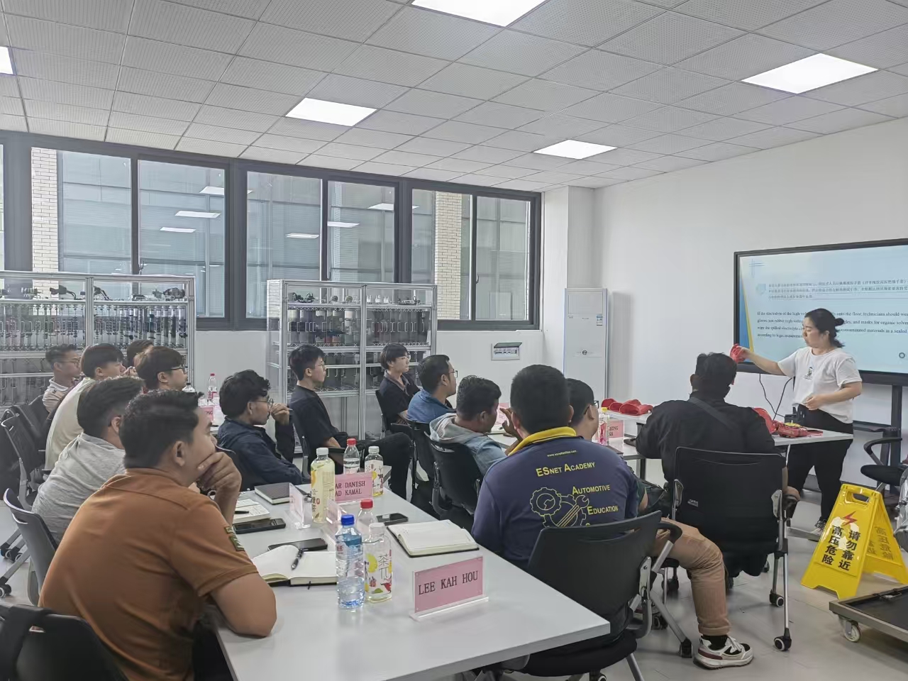 dD0xNzYxNjE5MTkxX3I9ZGRmNWUzMjNfdz0xMDgwX3E9MTAwX2U9anBn.webp 9E634